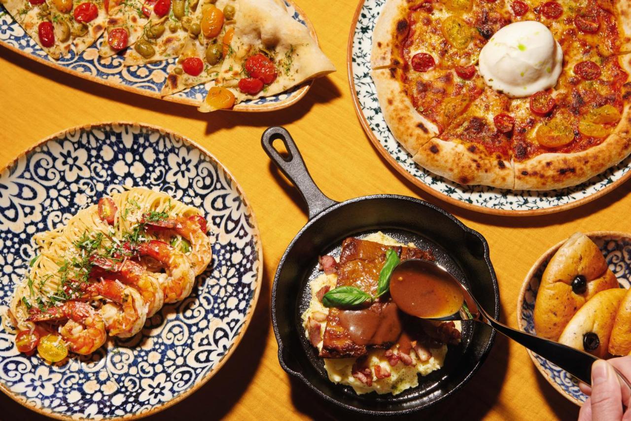 Doubletree By Hilton Shah Alam I-City Bagian luar foto A selection of dishes from the restaurant