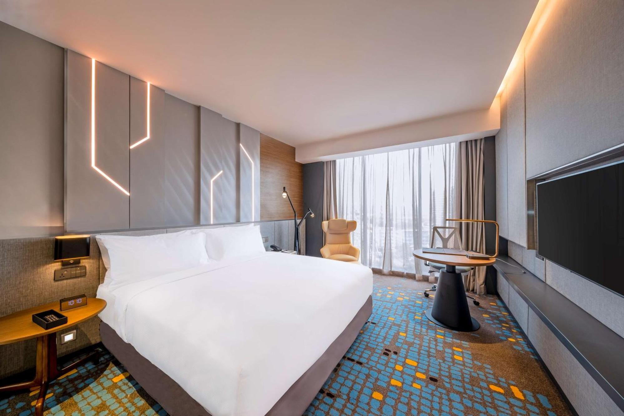 Doubletree By Hilton Shah Alam I-City Bagian luar foto Deluxe Room