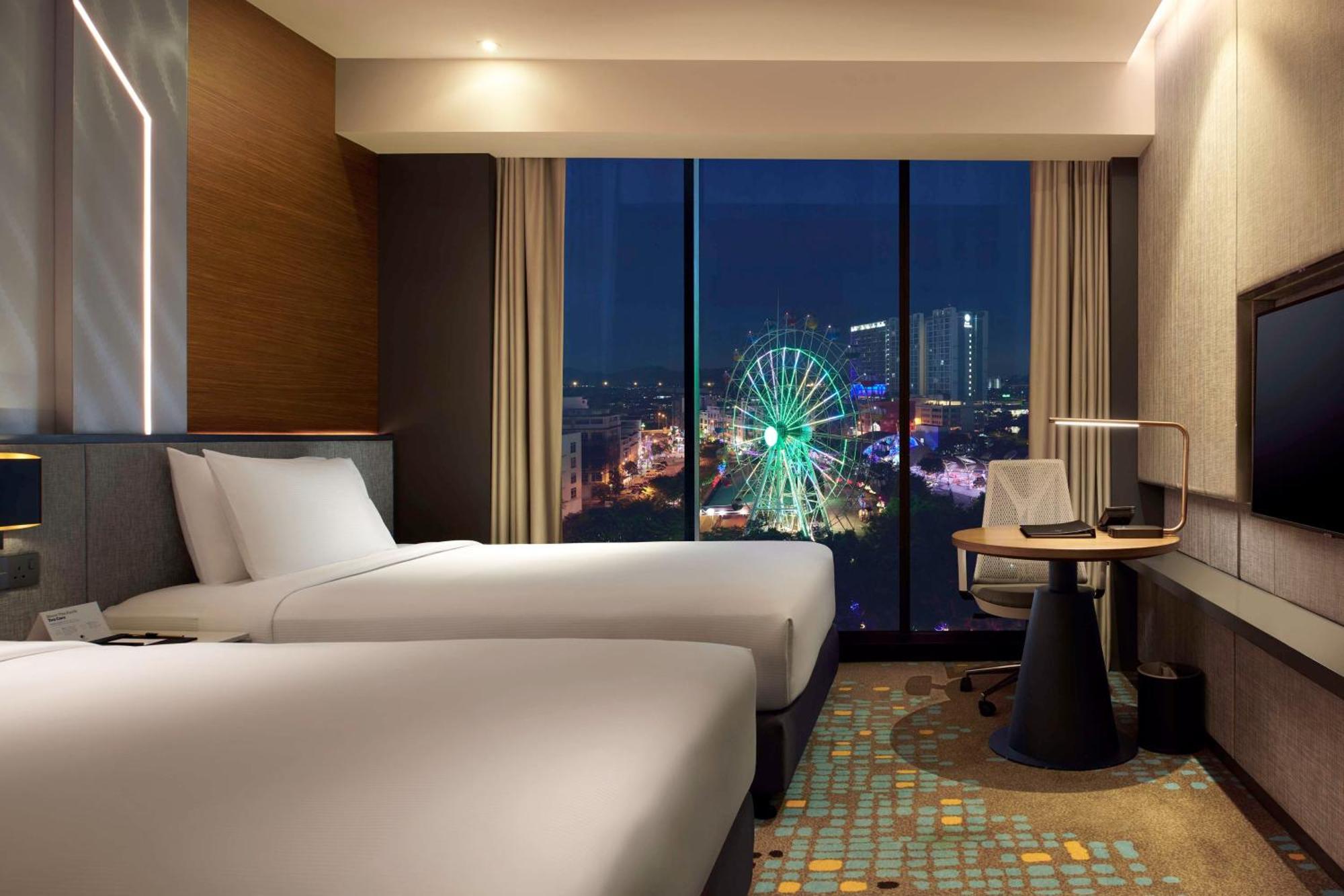 Doubletree By Hilton Shah Alam I-City Bagian luar foto Deluxe Room