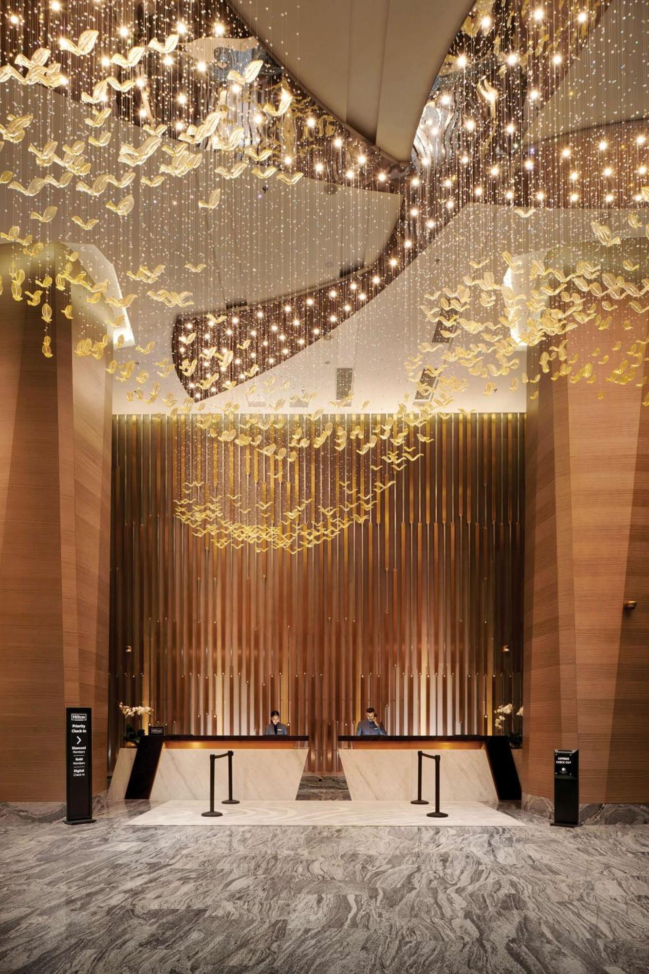 Doubletree By Hilton Shah Alam I-City Bagian luar foto The lobby of the Ritz-Carlton, Seoul