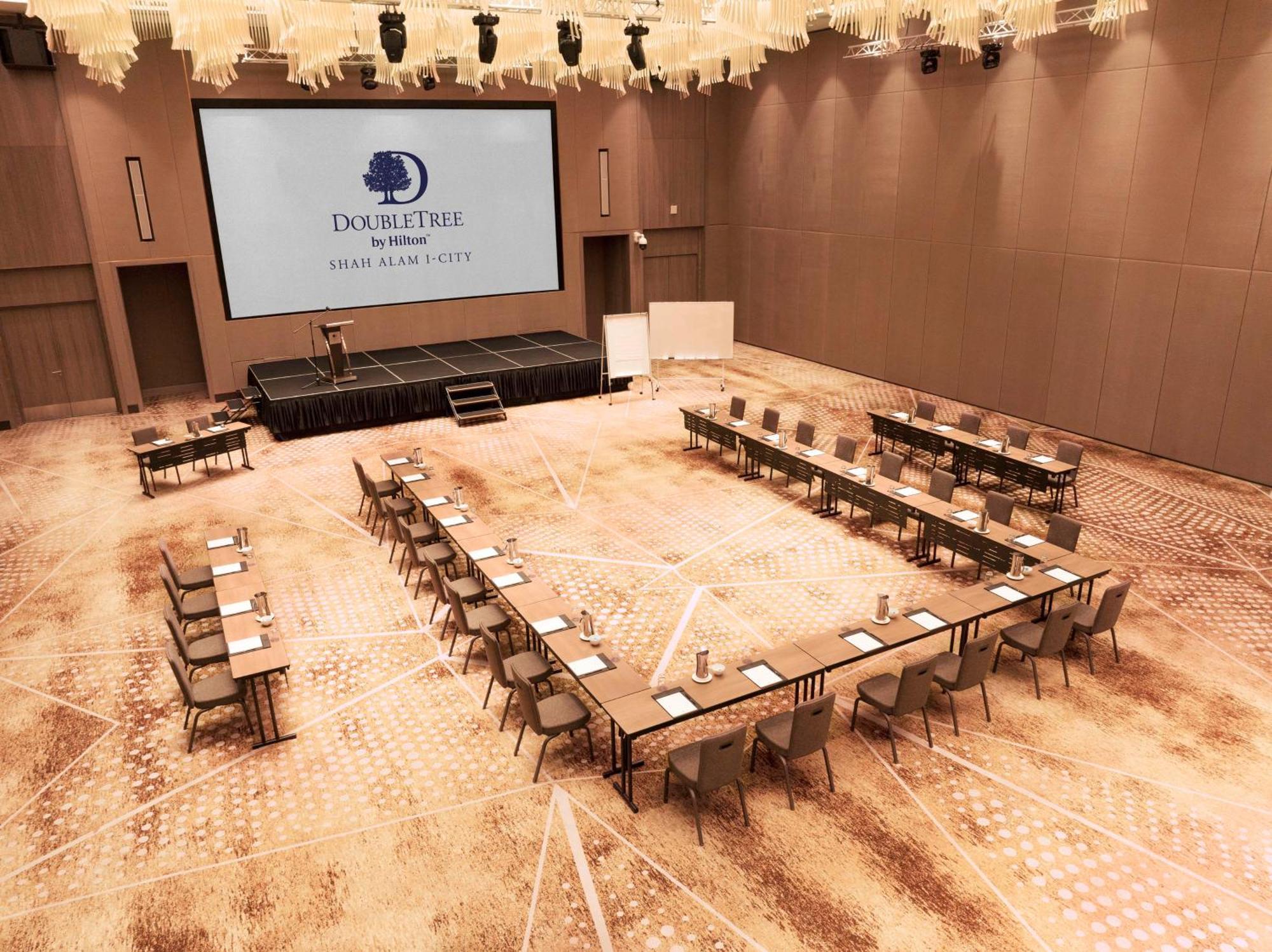 Doubletree By Hilton Shah Alam I-City Bagian luar foto The Grand Ballroom